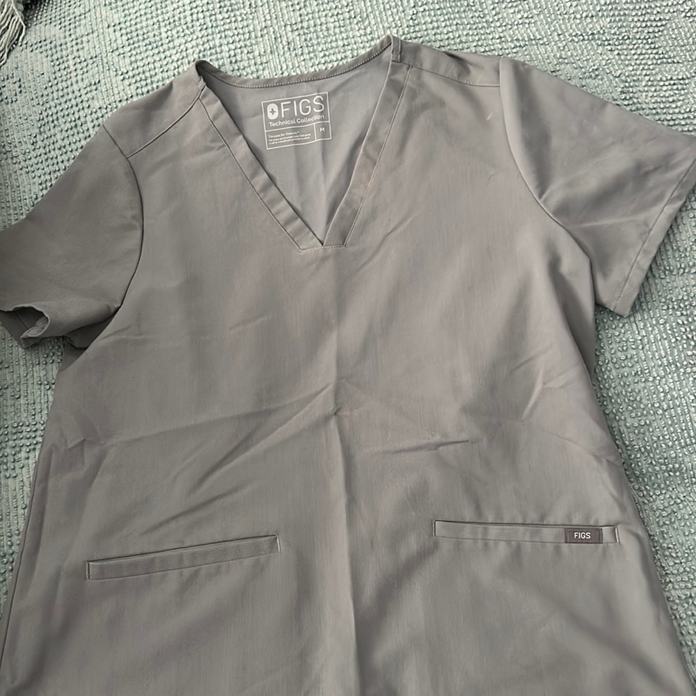 Figs gray scrub top